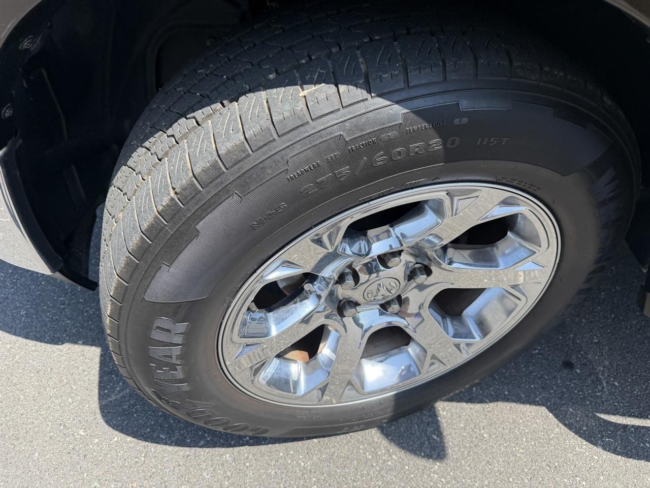 RAM 1500 Laramie Crew Cab 2014
