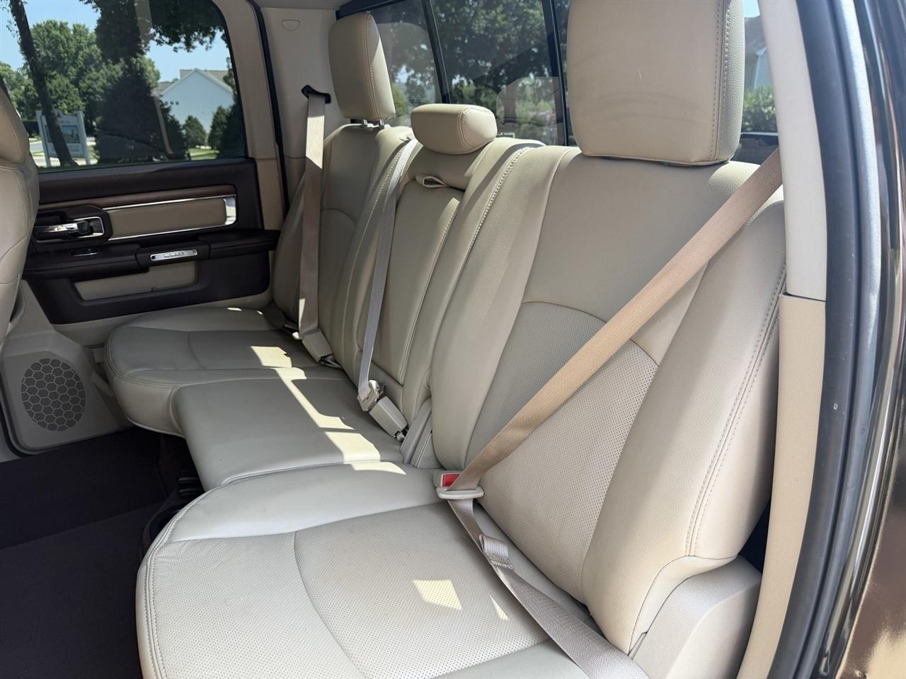 RAM 1500 Laramie Crew Cab 2014