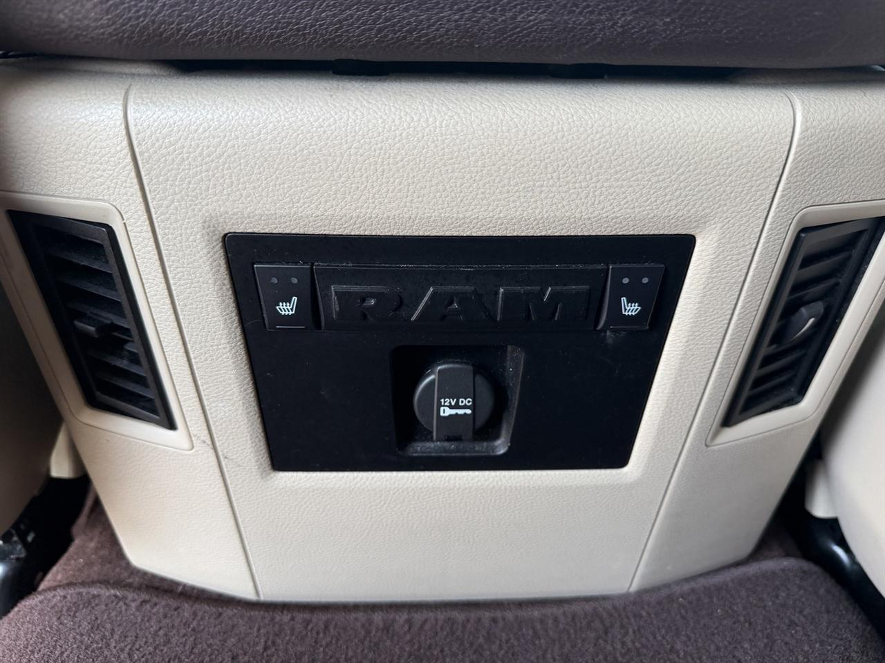 RAM 1500 Laramie Crew Cab 2014