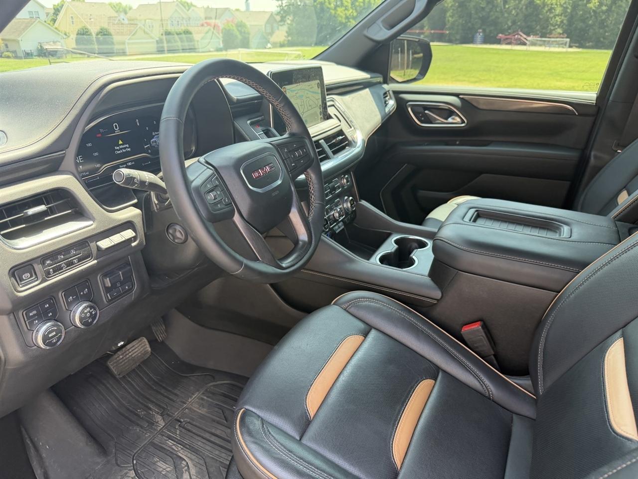 GMC Yukon AT4 4WD 2024
