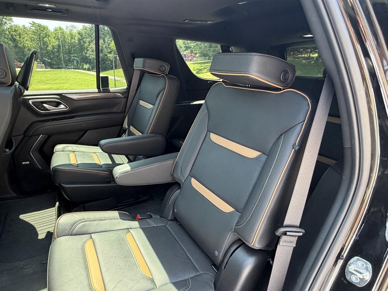 GMC Yukon AT4 4WD 2024