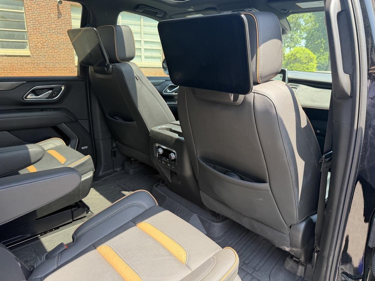 GMC Yukon AT4 4WD 2024