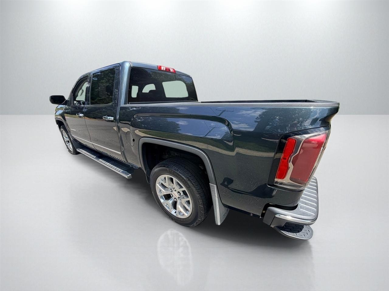 GMC Sierra 1500 SLT Crew Cab Short Box 4WD 2018