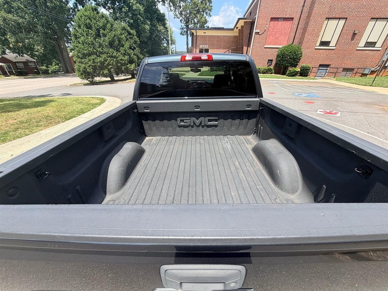 GMC Sierra 1500 SLT Crew Cab Short Box 4WD 2018