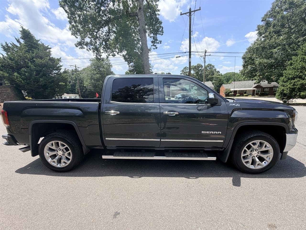 GMC Sierra 1500 SLT Crew Cab Short Box 4WD 2018