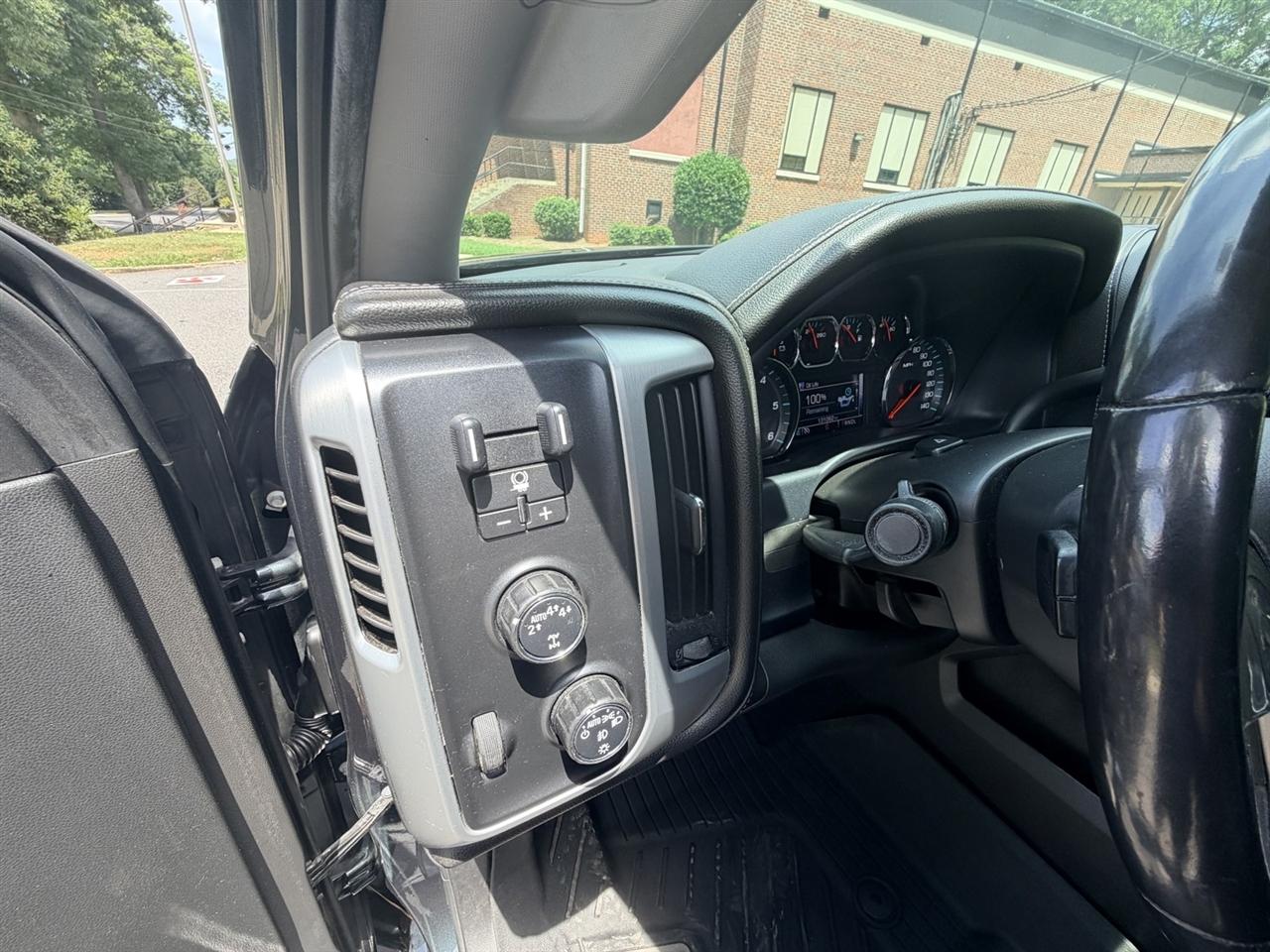 GMC Sierra 1500 SLT Crew Cab Short Box 4WD 2018