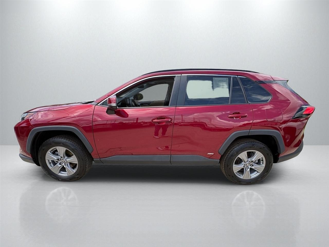 Toyota RAV4 Hybrid XLE 2022