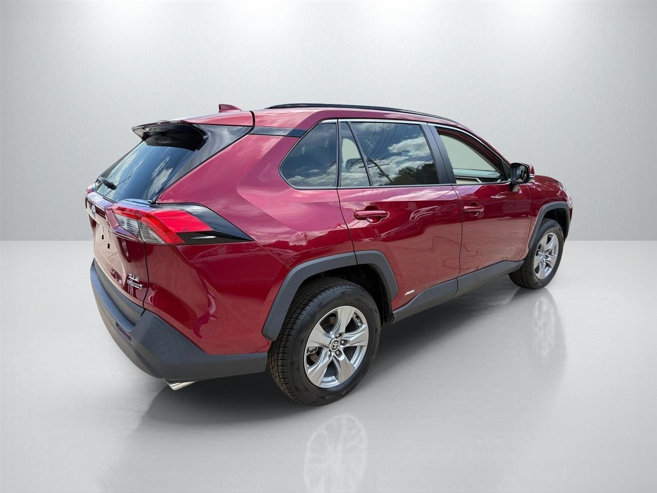 Toyota RAV4 Hybrid XLE 2022