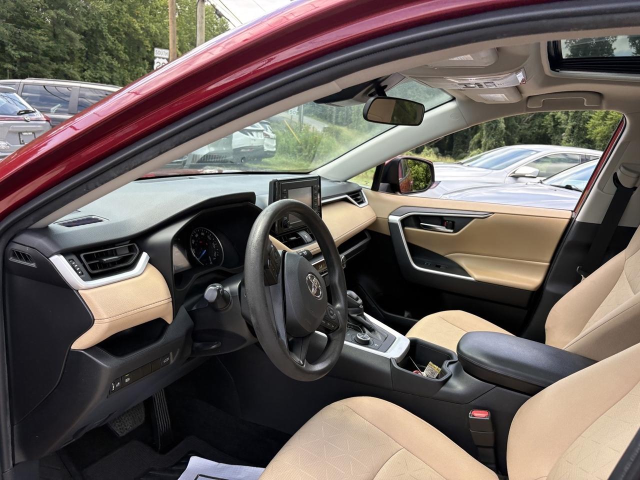 Toyota RAV4 Hybrid XLE 2022