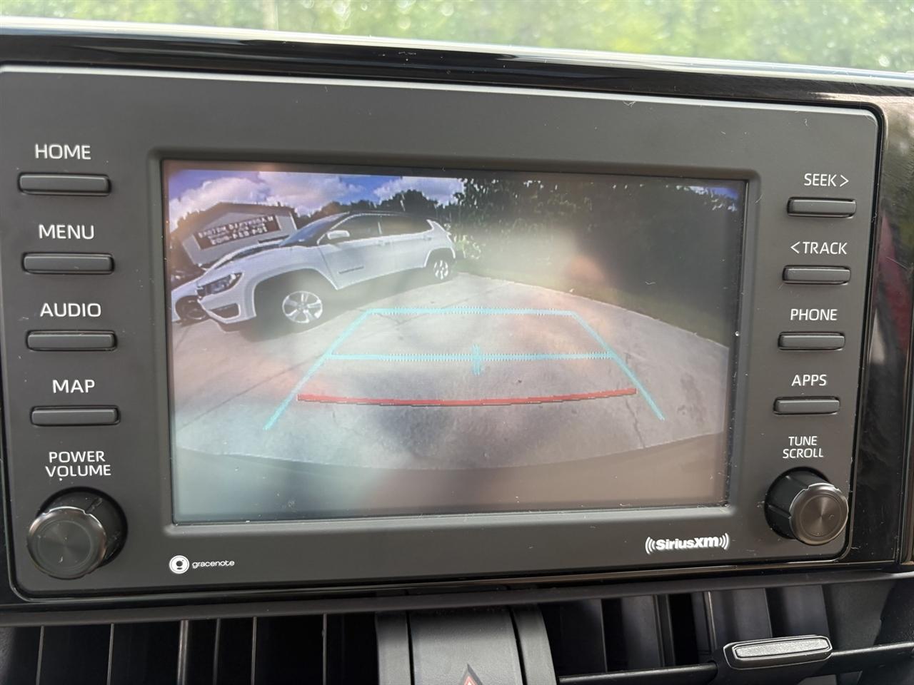 Toyota RAV4 Hybrid XLE 2022