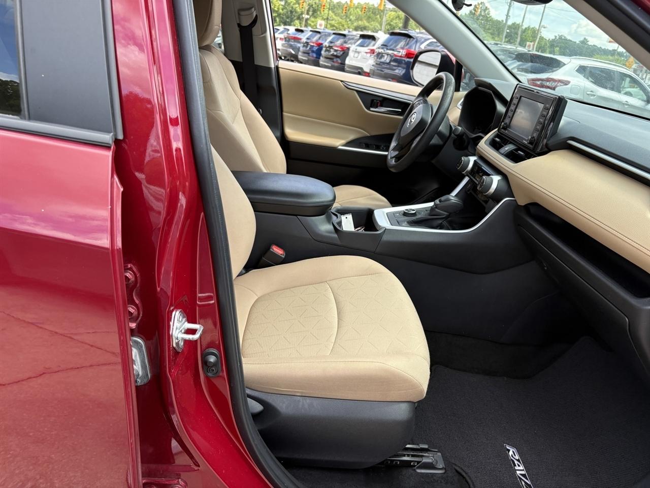 Toyota RAV4 Hybrid XLE 2022