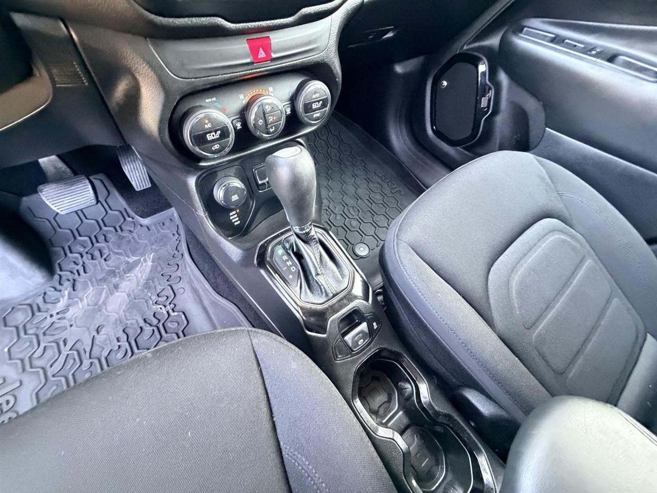 Jeep Renegade Latitude 4WD 2016