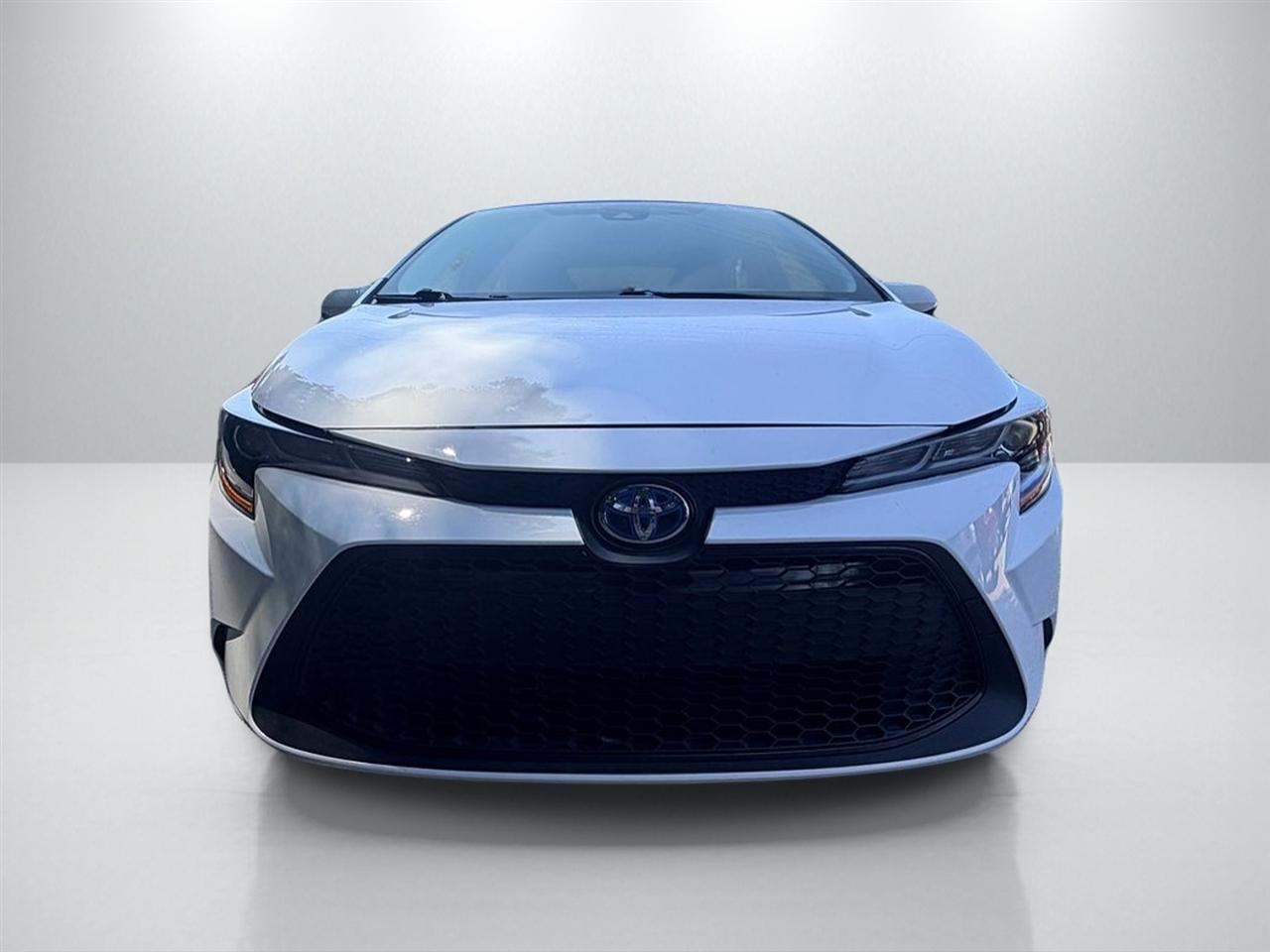 Toyota Corolla LE Hybrid 2022