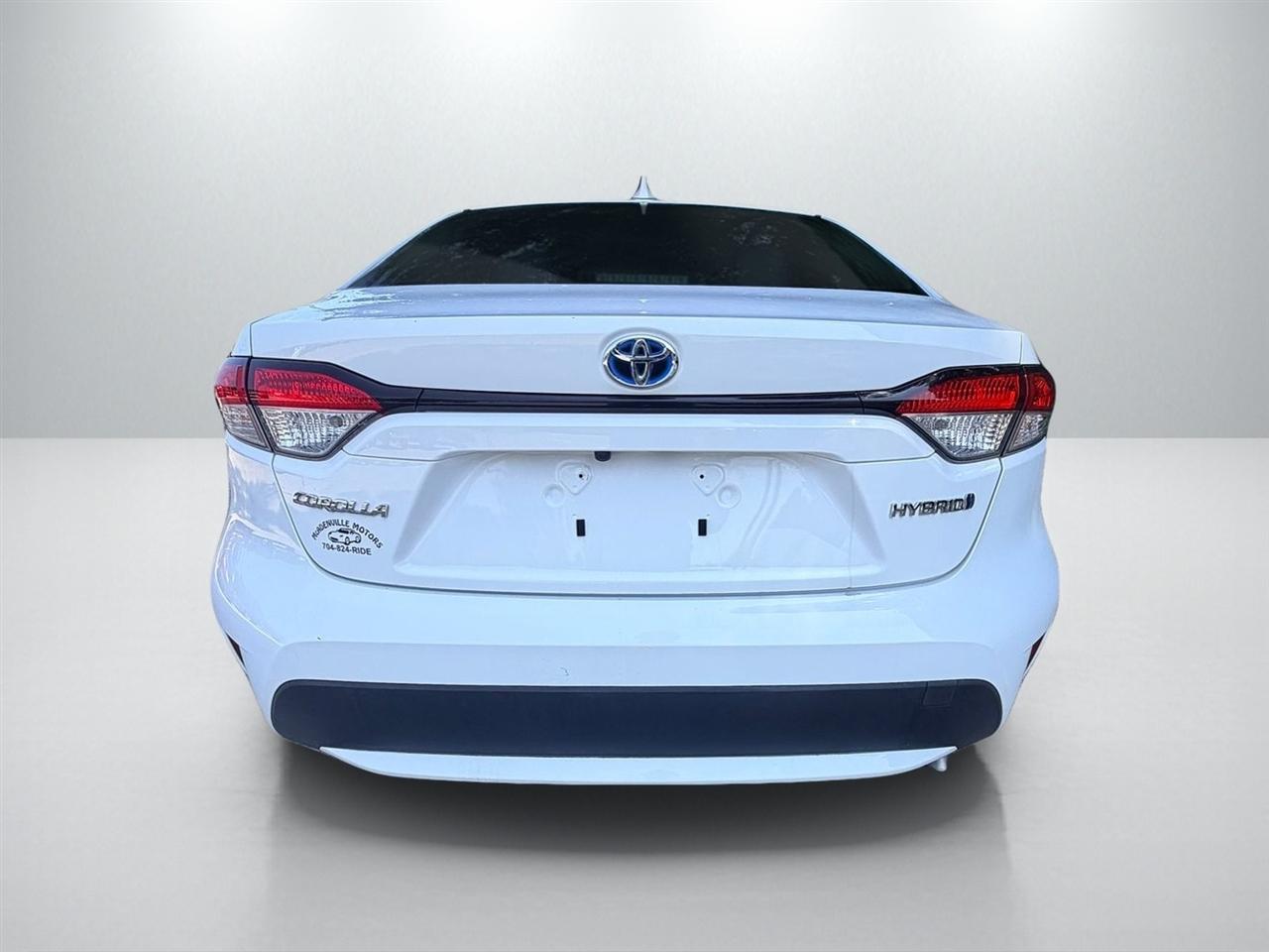 Toyota Corolla LE Hybrid 2022