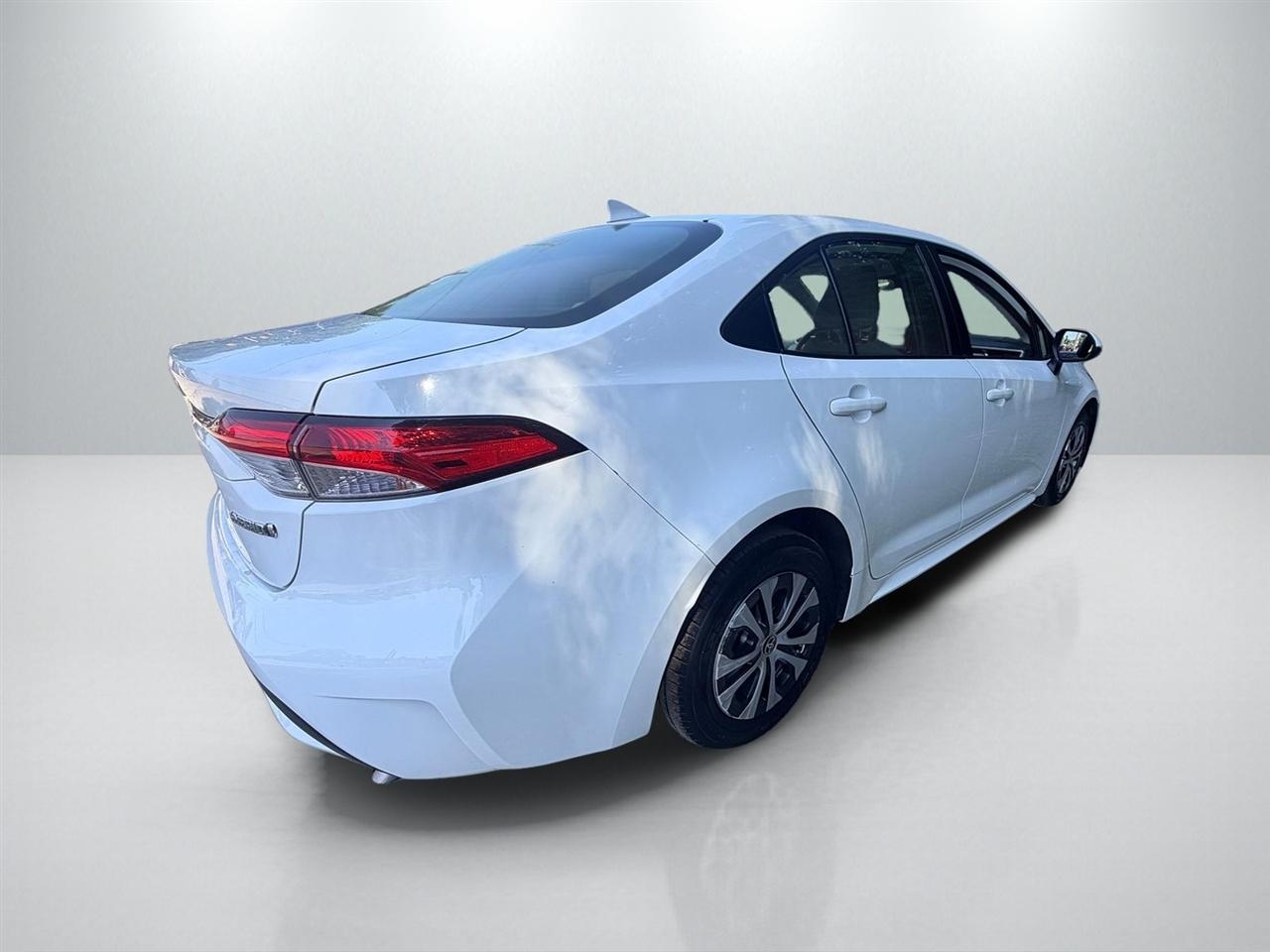 Toyota Corolla LE Hybrid 2022