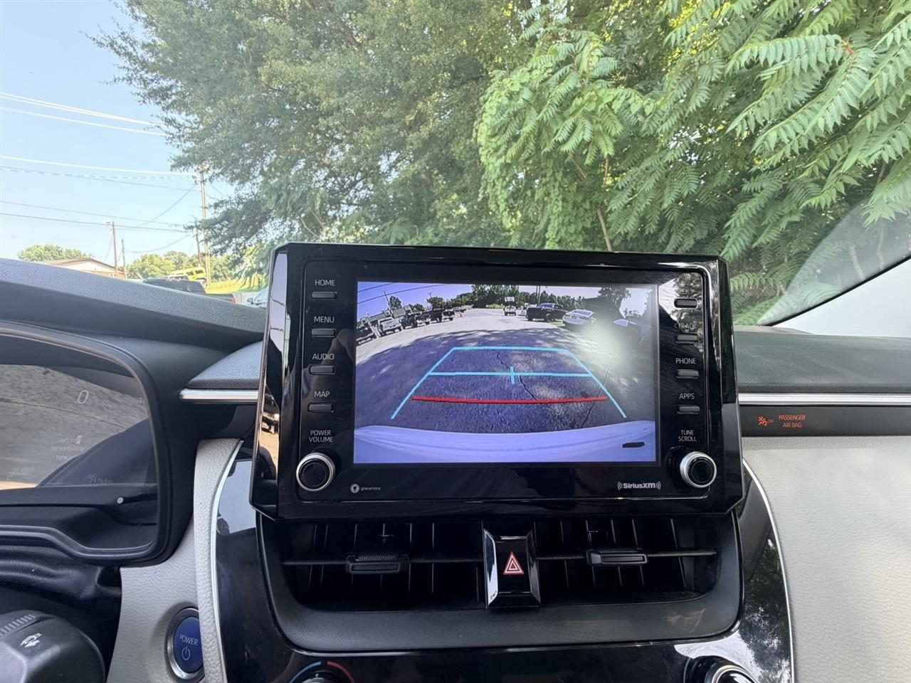 Toyota Corolla LE Hybrid 2022