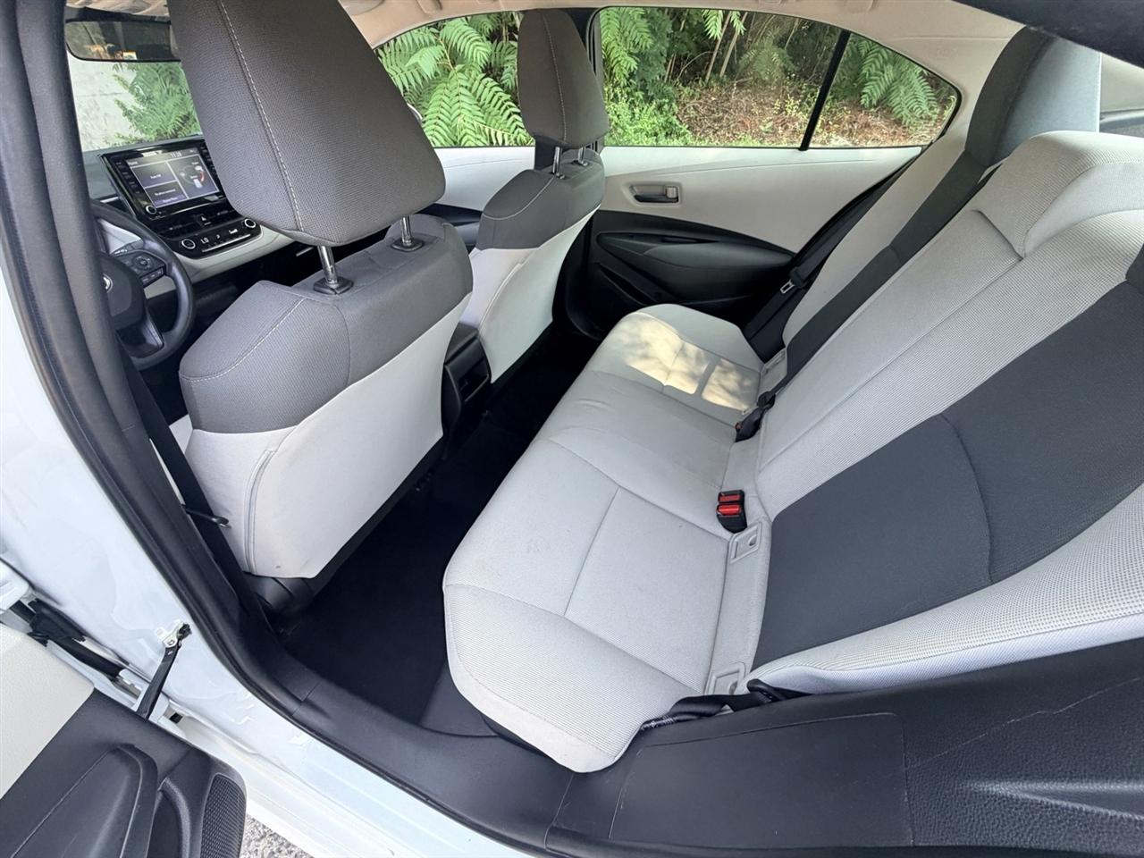 Toyota Corolla LE Hybrid 2022