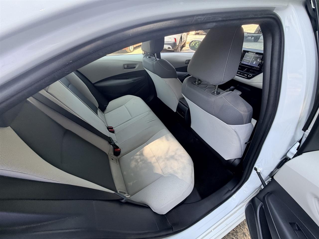 Toyota Corolla LE Hybrid 2022
