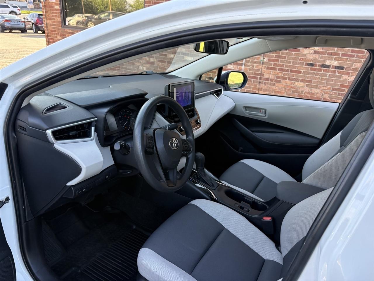 Toyota Corolla Hybrid LE 2023