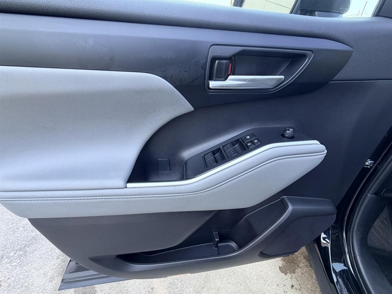 Toyota Highlander Hybrid Others 2024