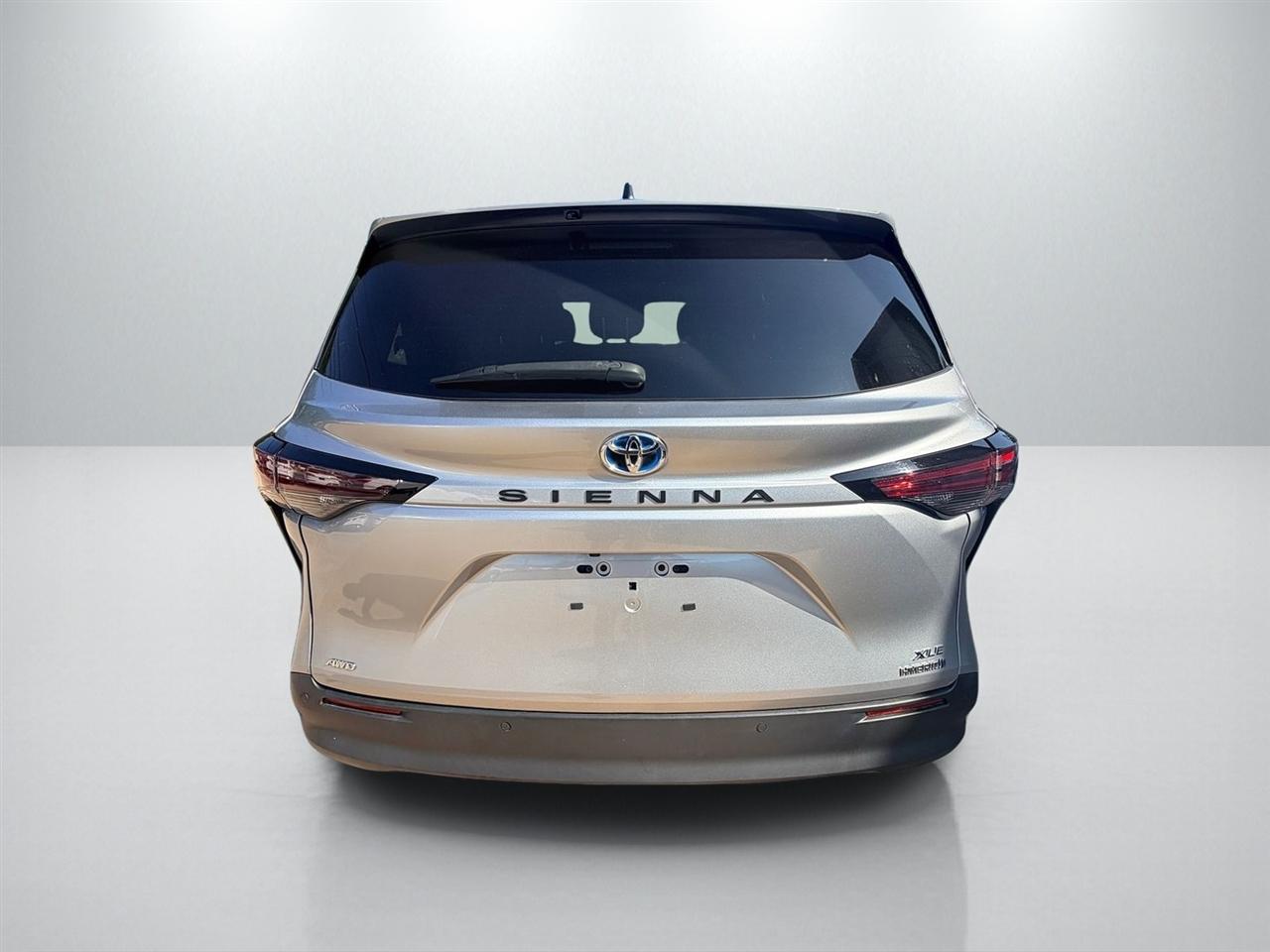 Toyota Sienna XLE 7-Passenger AWD 2023