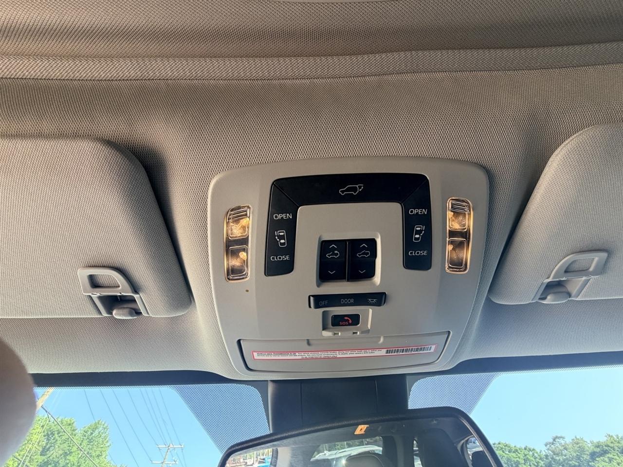 Toyota Sienna XLE 7-Passenger AWD 2023