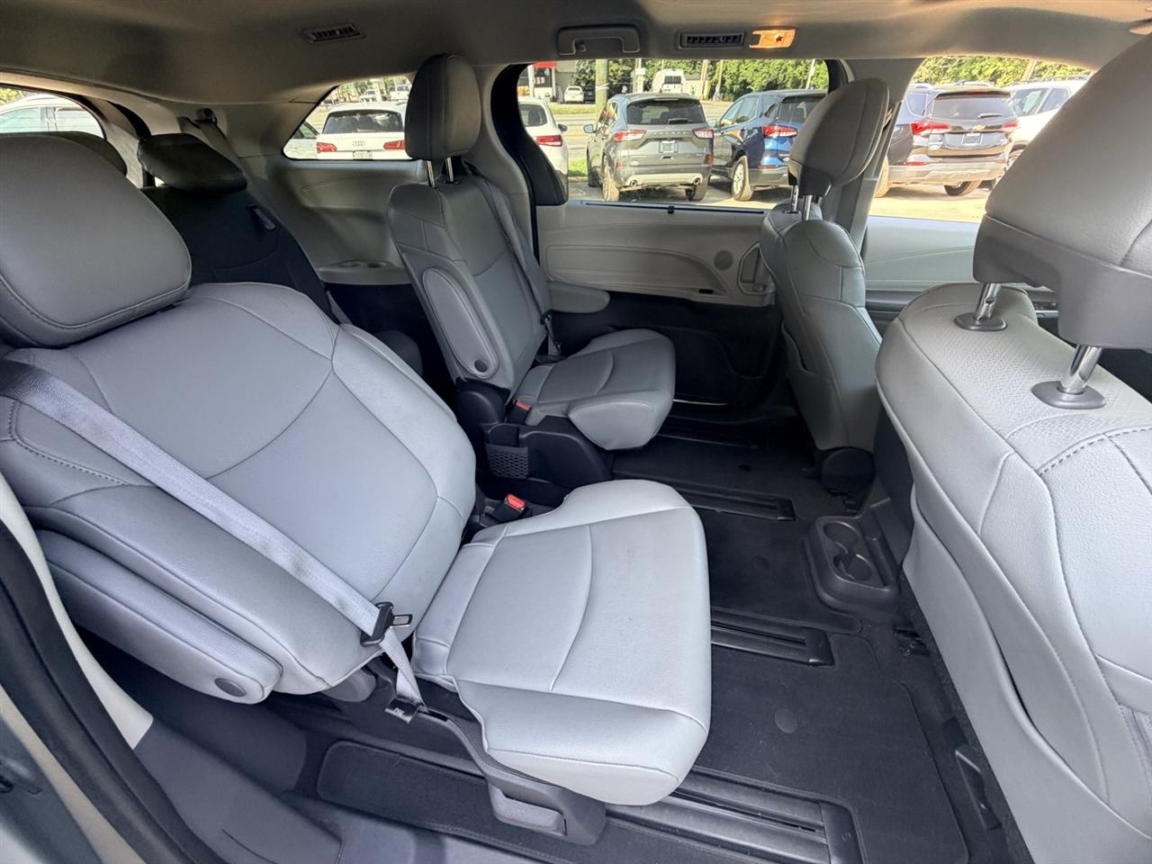 Toyota Sienna XLE 7-Passenger AWD 2023