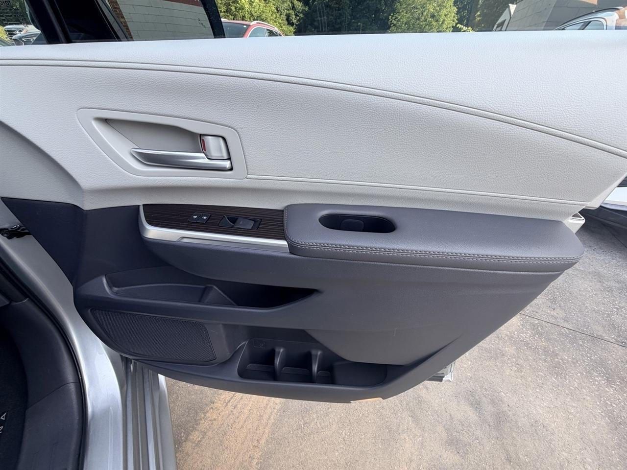 Toyota Sienna XLE 7-Passenger AWD 2023