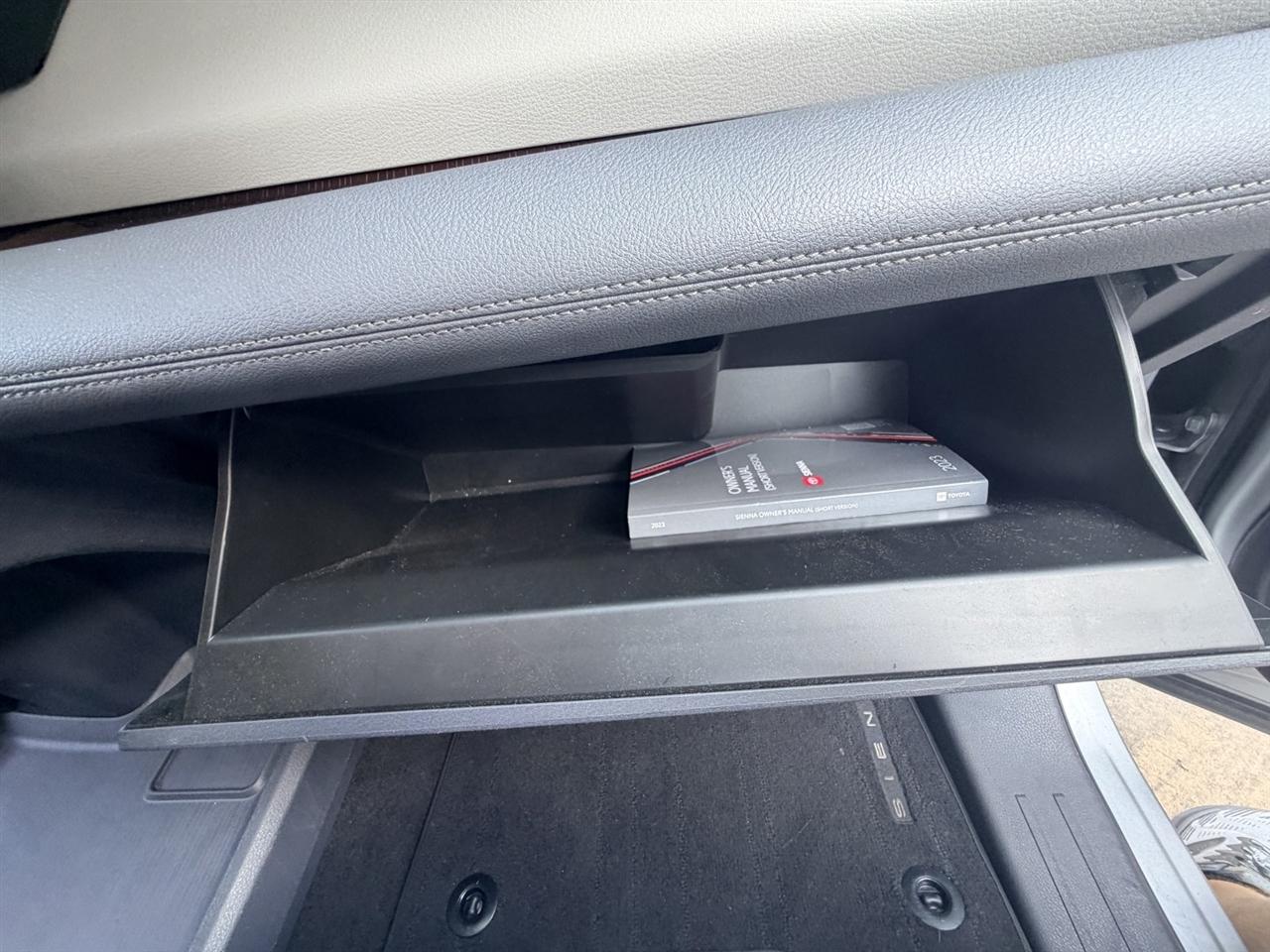 Toyota Sienna XLE 7-Passenger AWD 2023