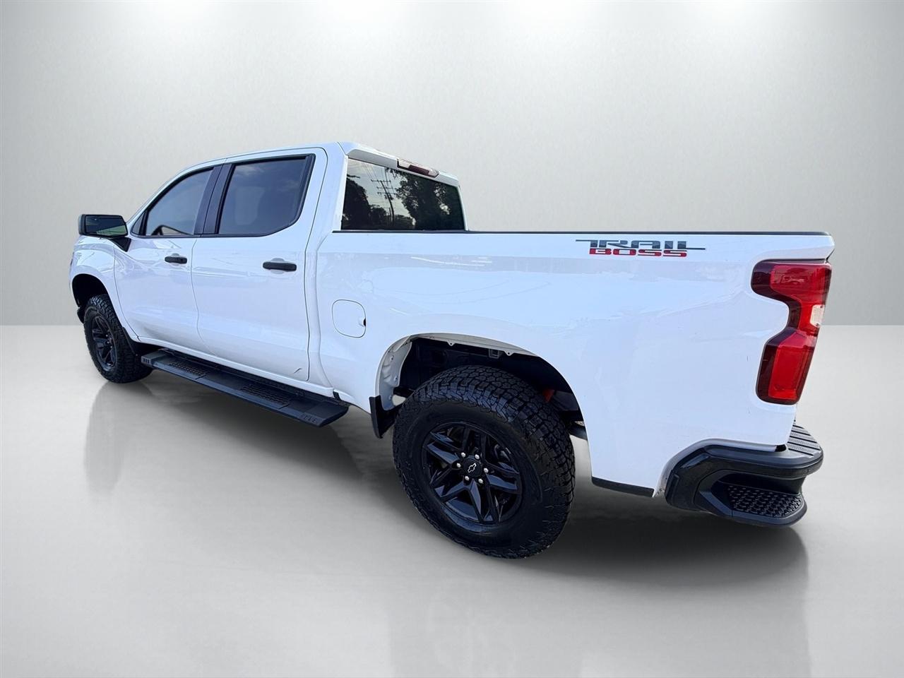Chevrolet Silverado 1500 Custom Trail Boss Crew Cab Long Box 4WD 2019