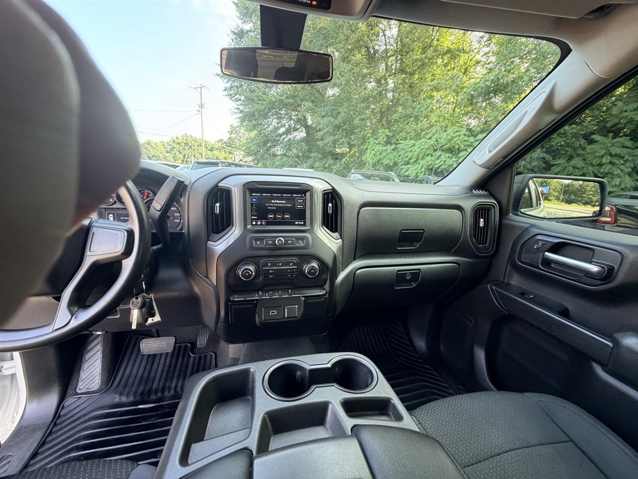 Chevrolet Silverado 1500 Custom Trail Boss Crew Cab Long Box 4WD 2019