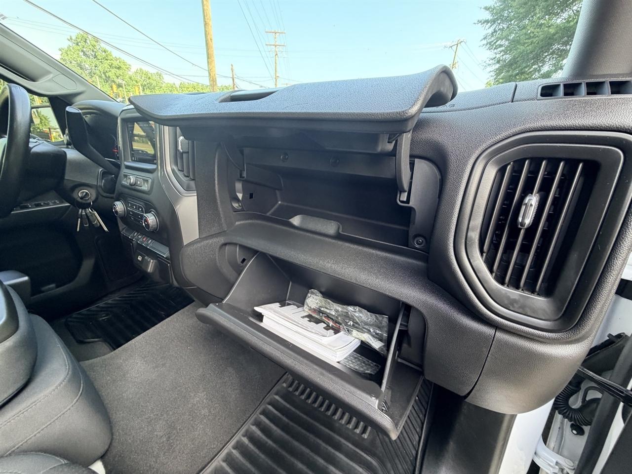 Chevrolet Silverado 1500 Custom Trail Boss Crew Cab Long Box 4WD 2019