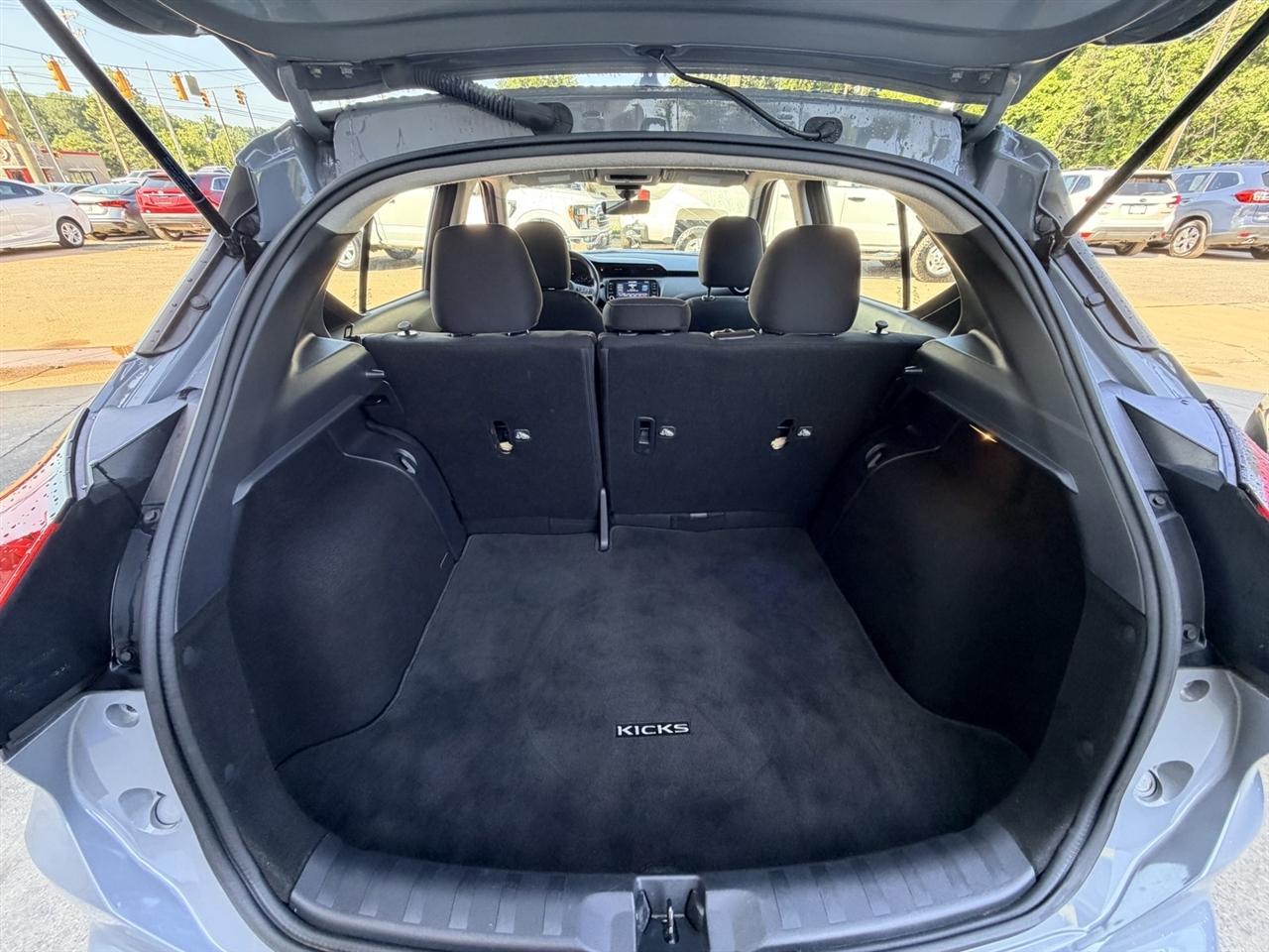 Nissan Kicks SV 2022