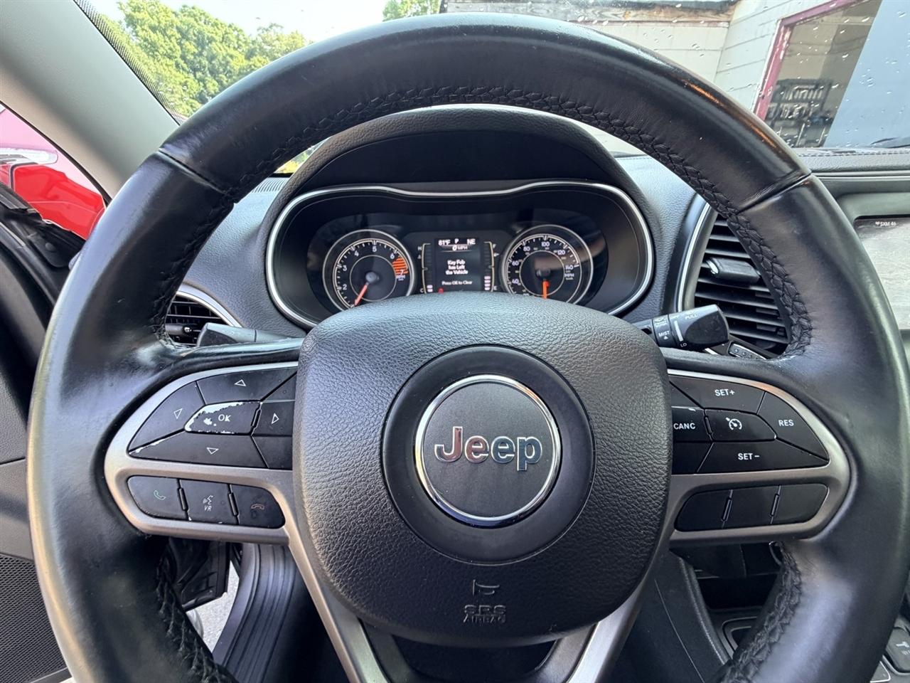 Jeep Cherokee Latitude Plus FWD 2019