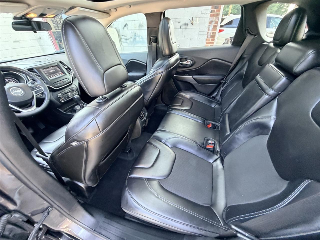 Jeep Cherokee Latitude Plus FWD 2019