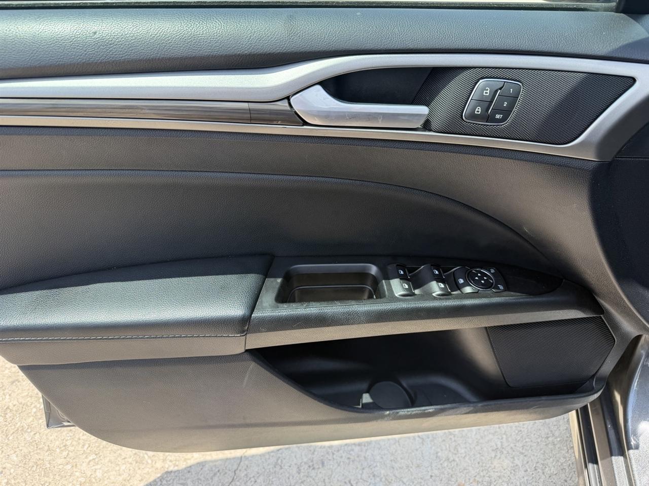 Ford Fusion SEL 2020