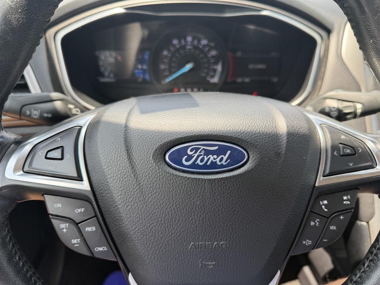 Ford Fusion SEL 2020