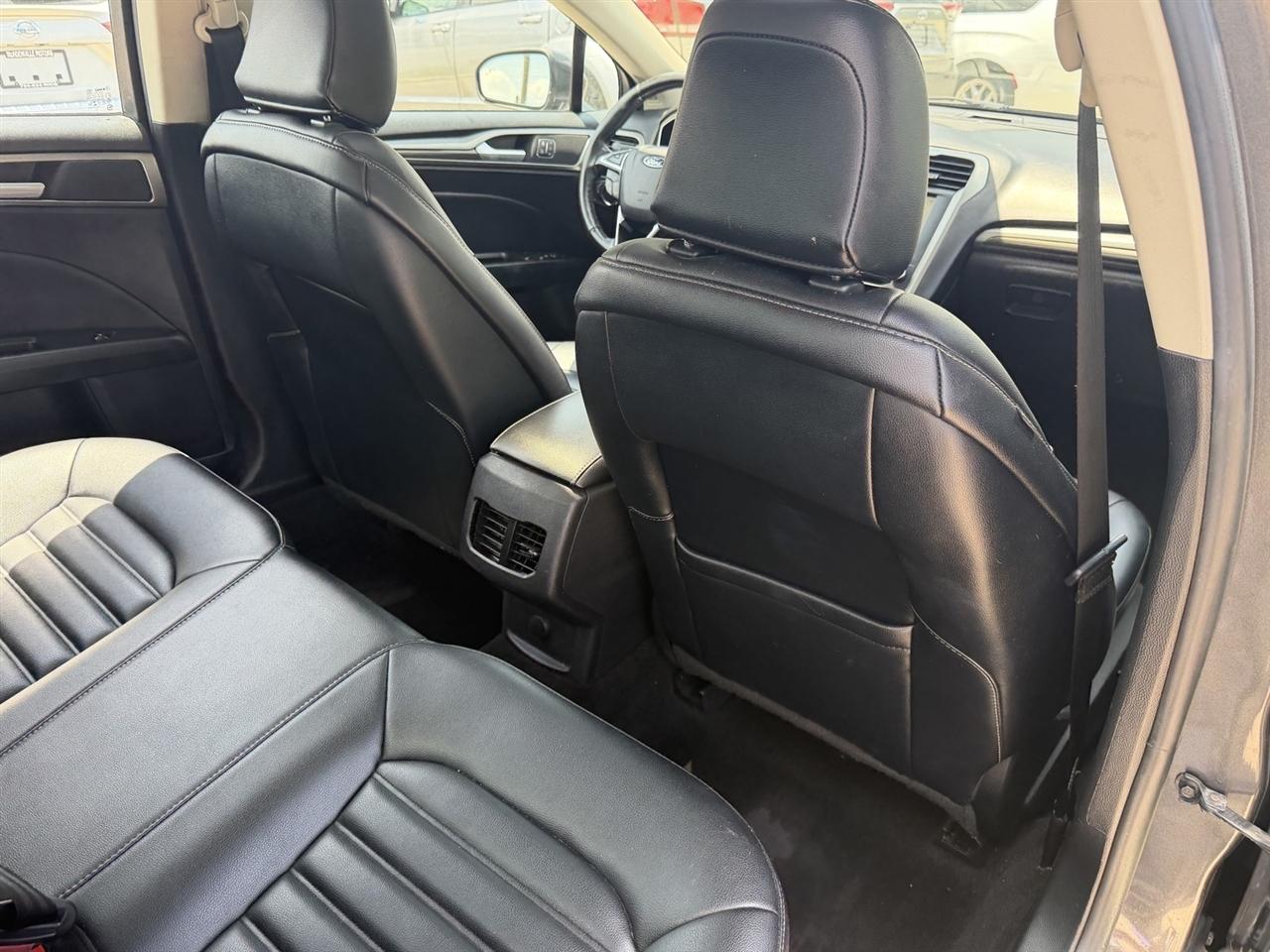Ford Fusion SEL 2020