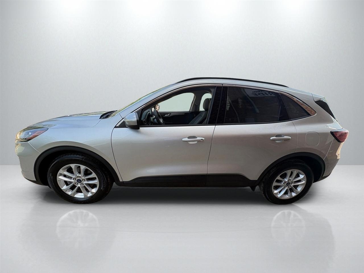 Toyota RAV4 Hybrid LE 2023