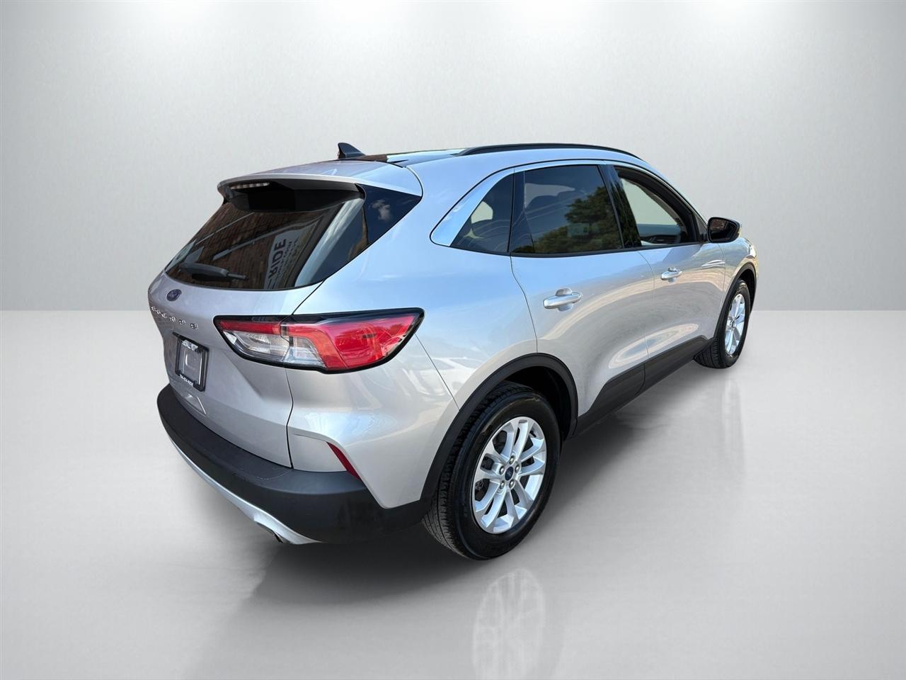 Toyota RAV4 Hybrid LE 2023