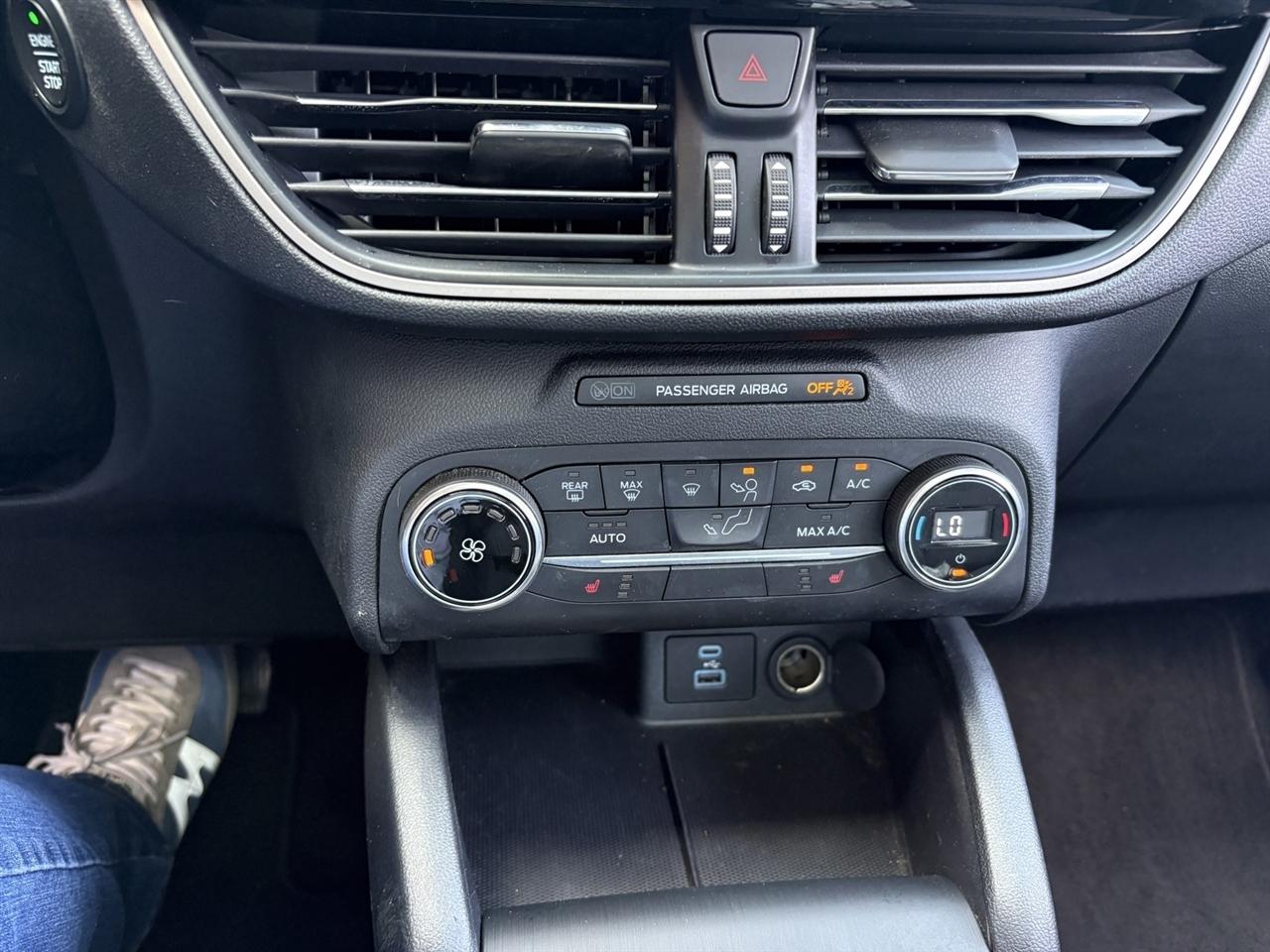 Toyota RAV4 Hybrid LE 2023
