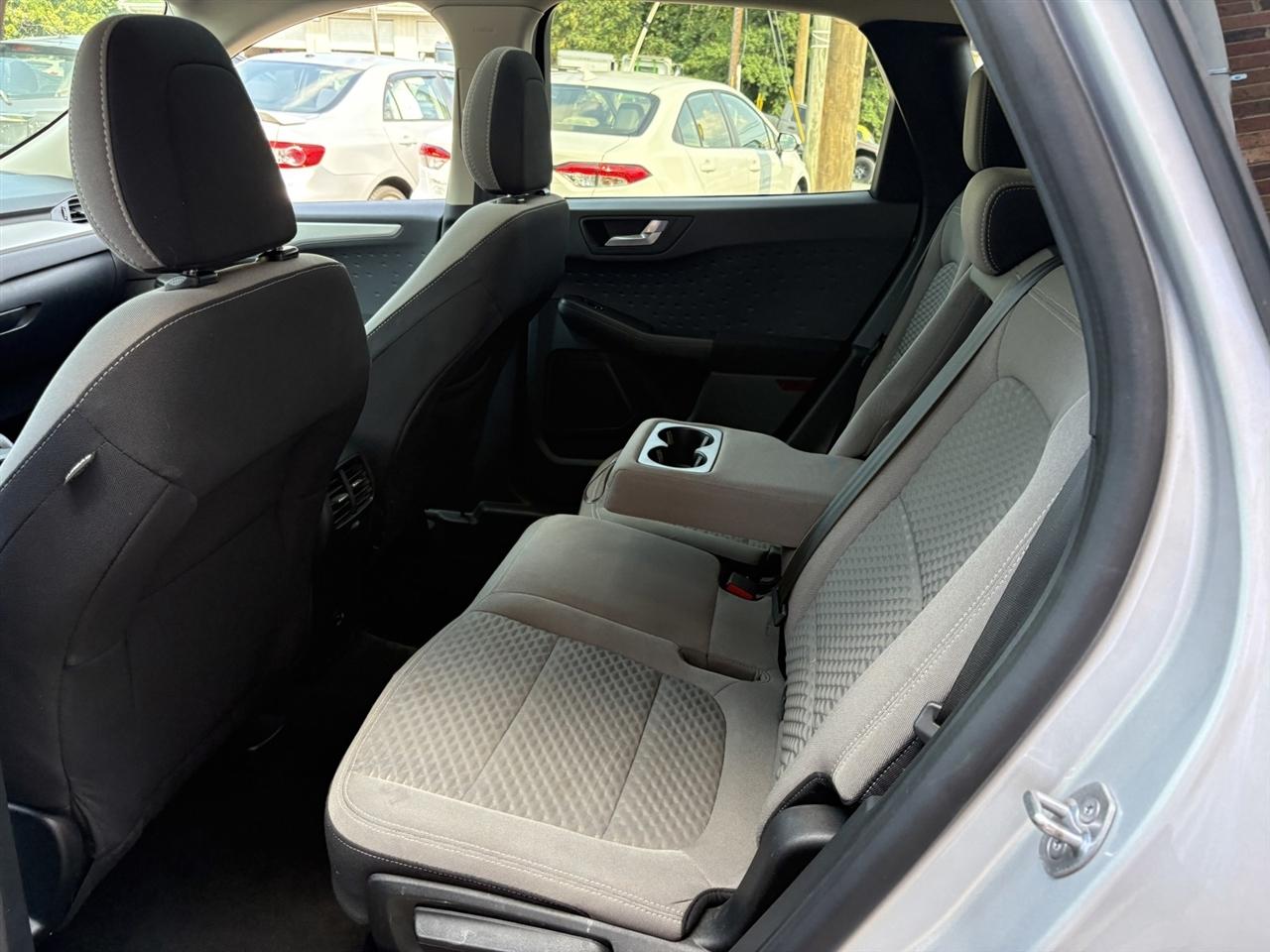 Toyota RAV4 Hybrid LE 2023