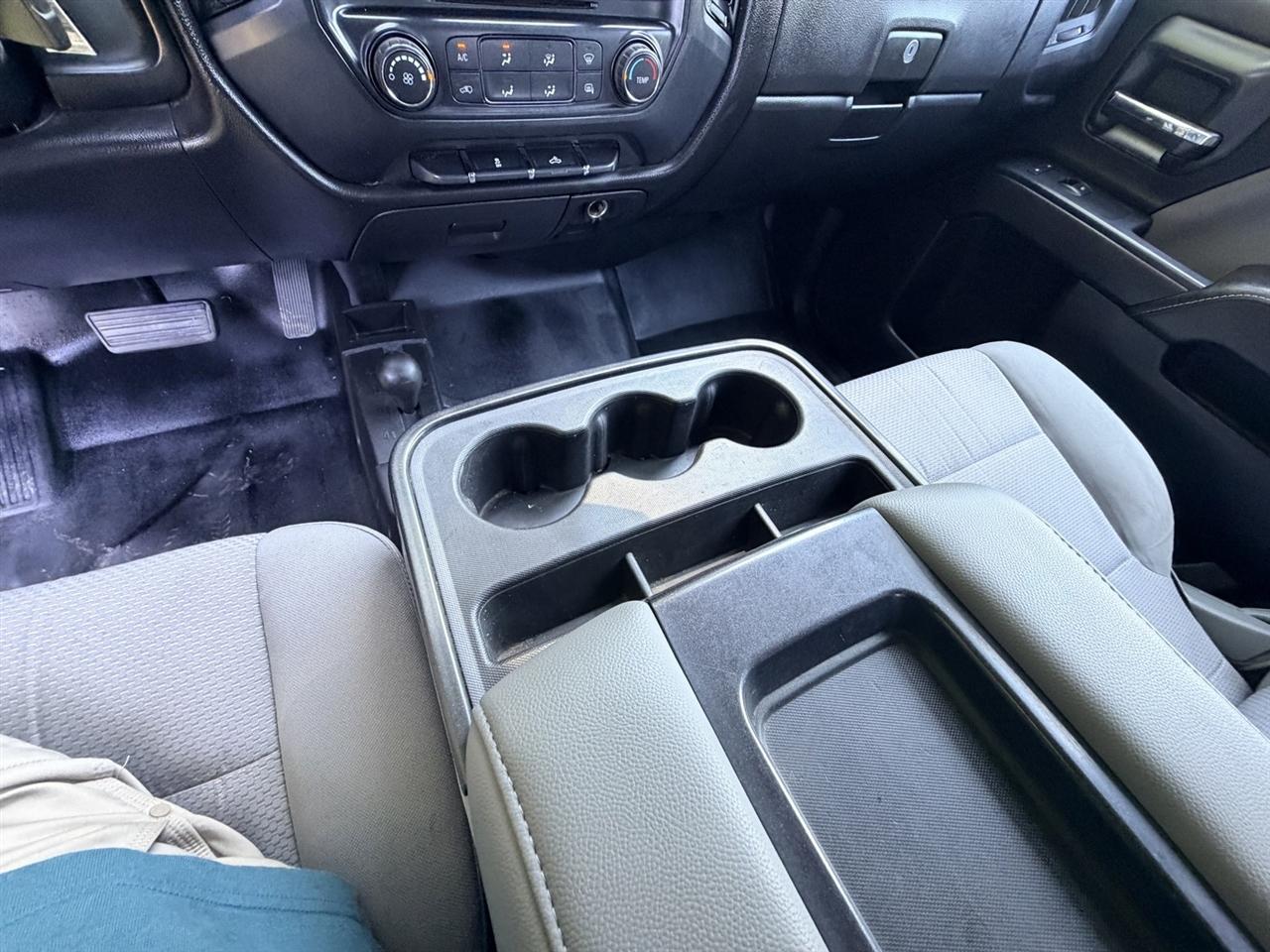 Chevrolet Silverado 2500HD Work Truck Crew Cab 4WD 2015