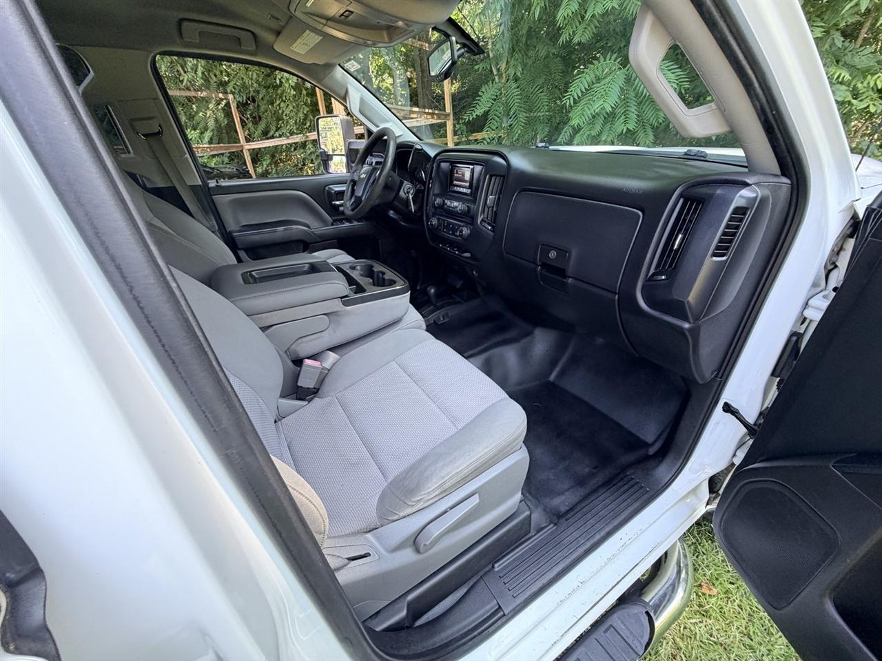 Chevrolet Silverado 2500HD Work Truck Crew Cab 4WD 2015