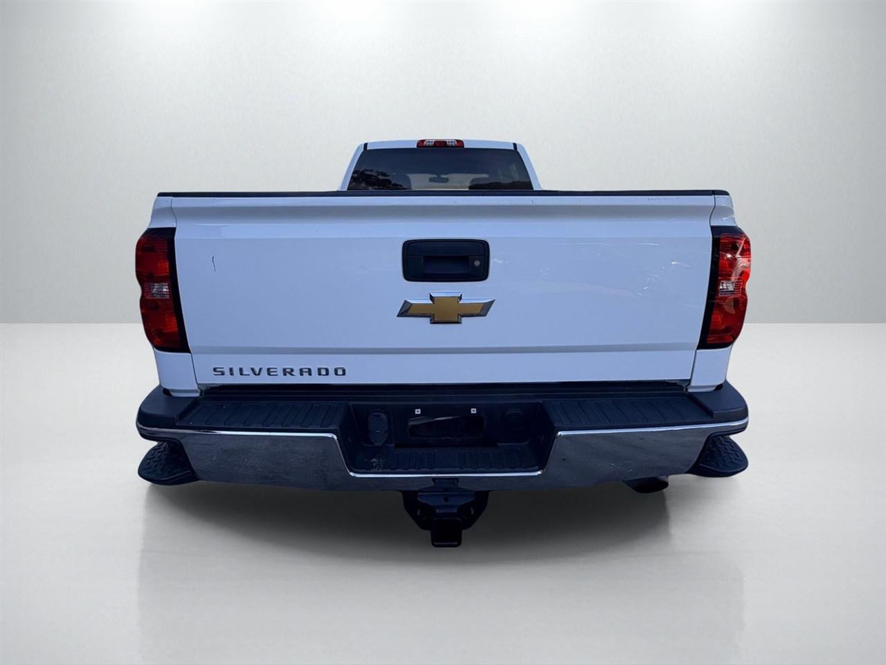 Chevrolet Silverado 2500HD Work Truck Crew Cab 4WD 2015
