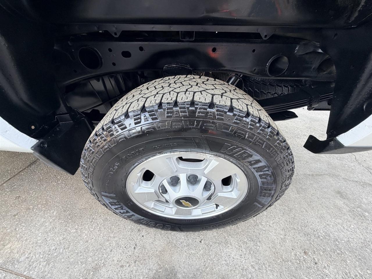 Chevrolet Silverado 2500HD Work Truck Crew Cab 4WD 2015