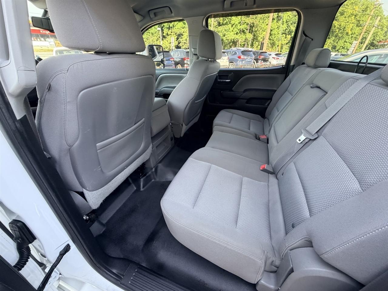 Chevrolet Silverado 2500HD Work Truck Crew Cab 4WD 2015