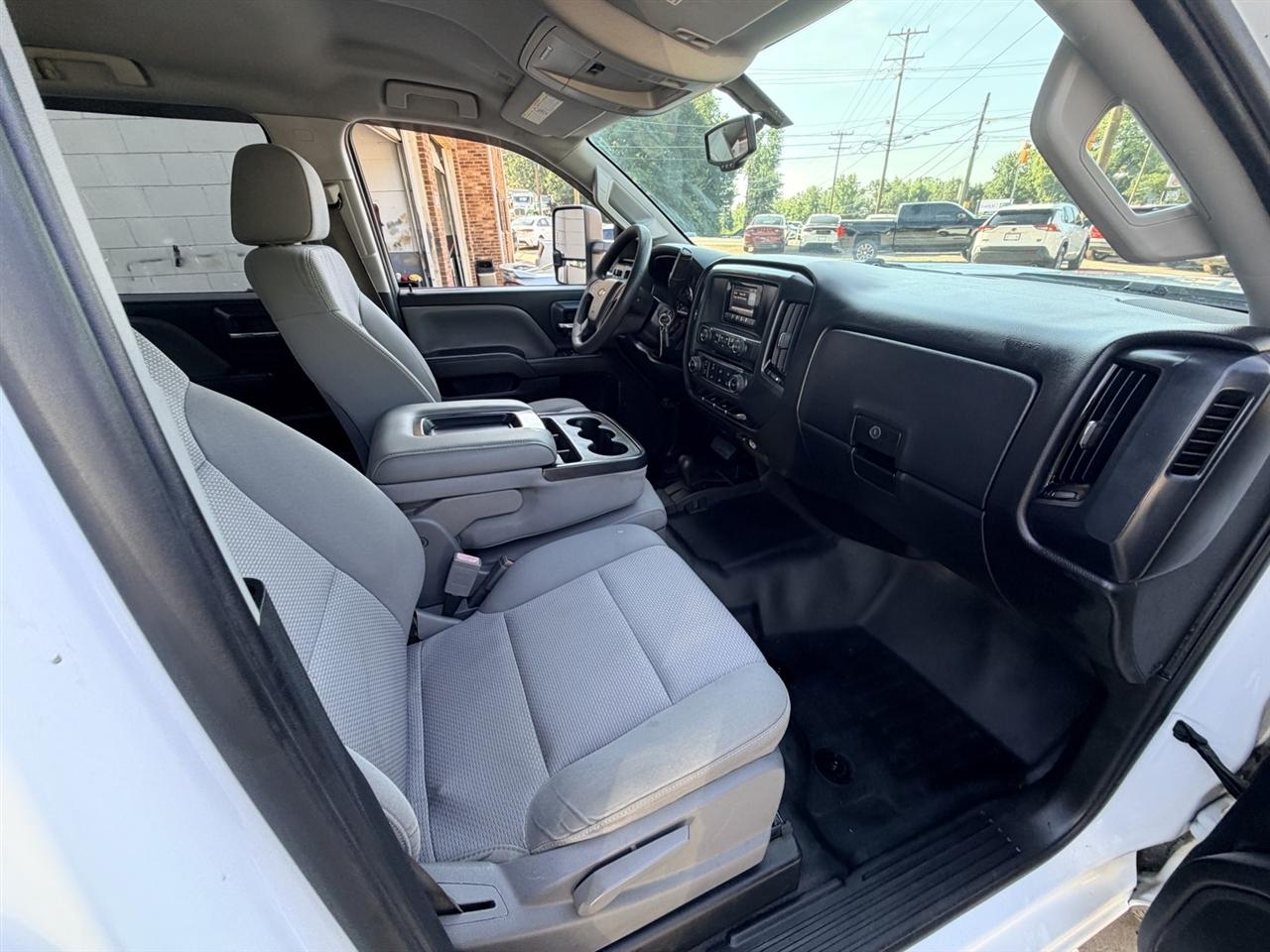 Chevrolet Silverado 2500HD Work Truck Crew Cab 4WD 2015