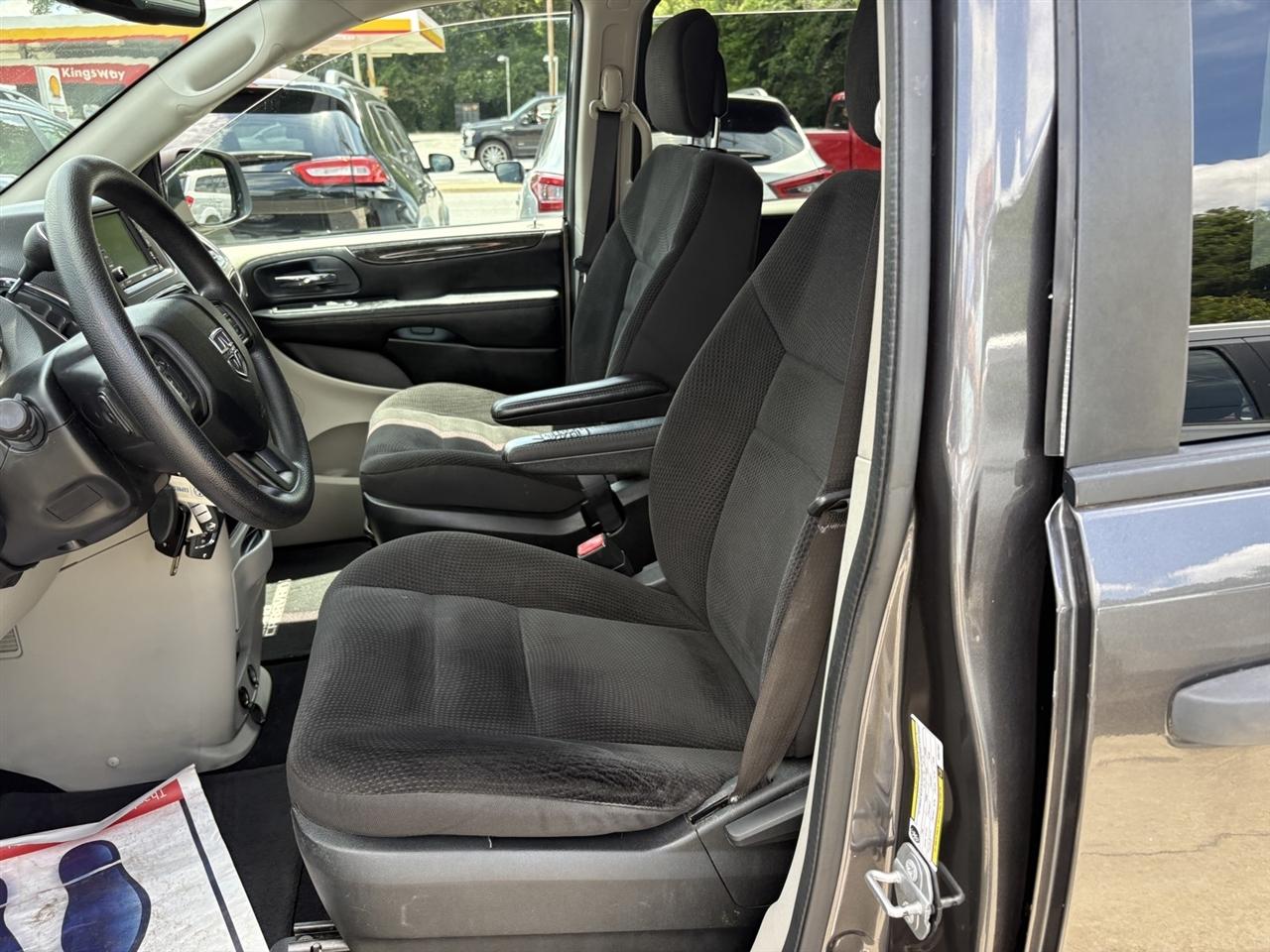 Dodge Grand Caravan SE 2019