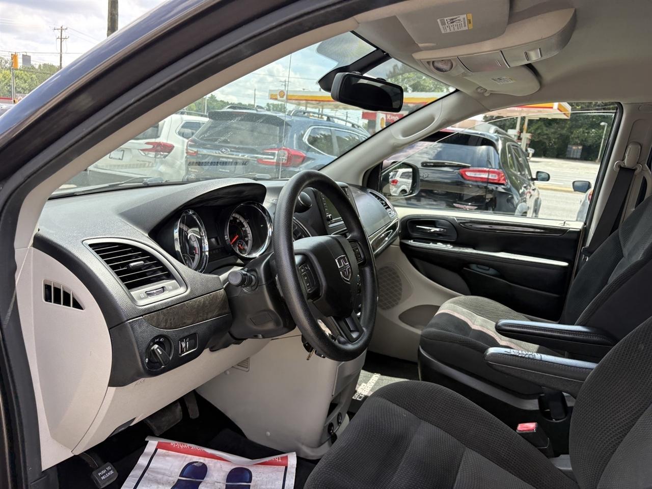 Dodge Grand Caravan SE 2019